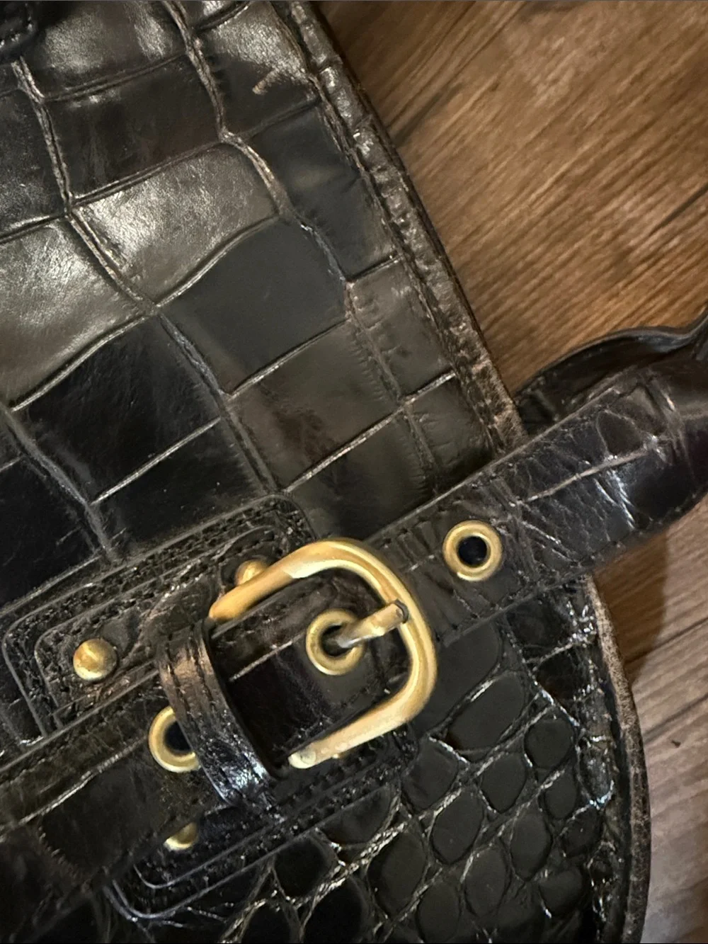 Franklin Covey Black Genuine Leather Croc-Embossed Shoulderbag/Satchel